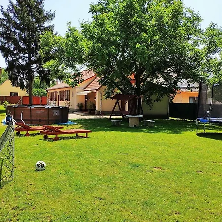 Gasthuis Ilona Vendeghaz *